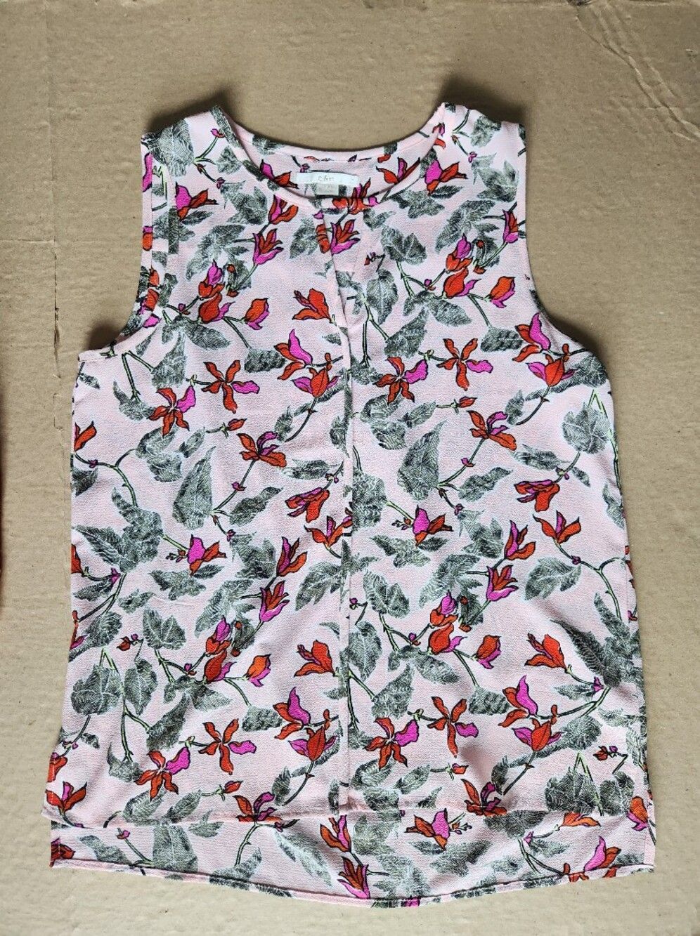 C&E Women’s Pink Floral Sleeveless Top